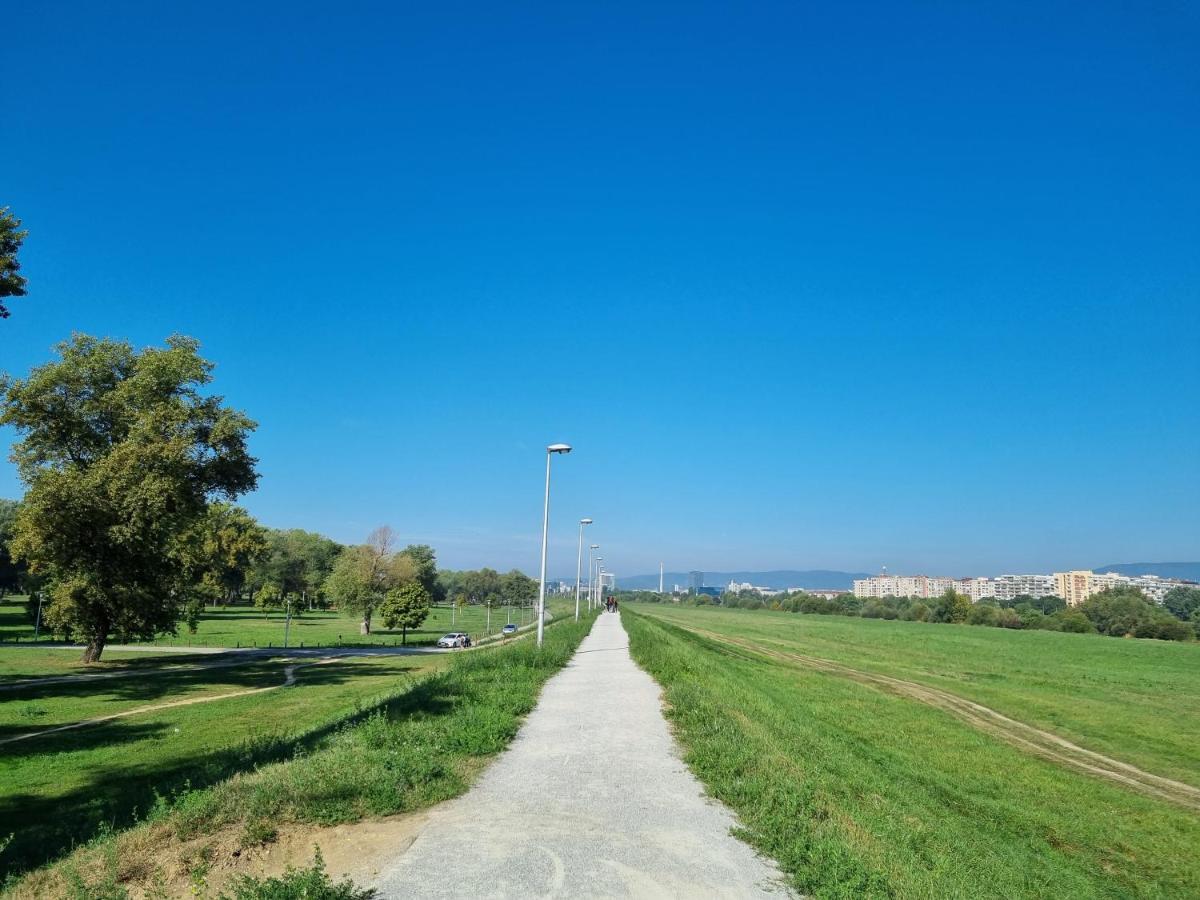 City Style Apartment-New Zagreb Bagian luar foto